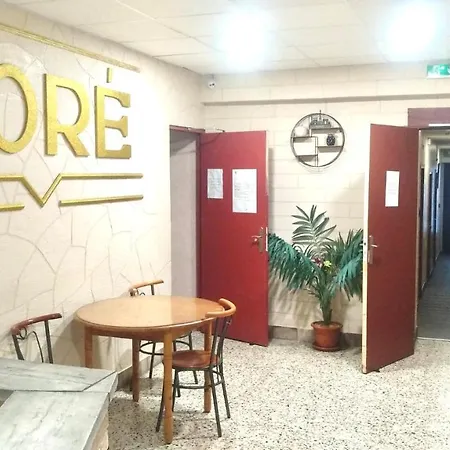 מלון Dore נים